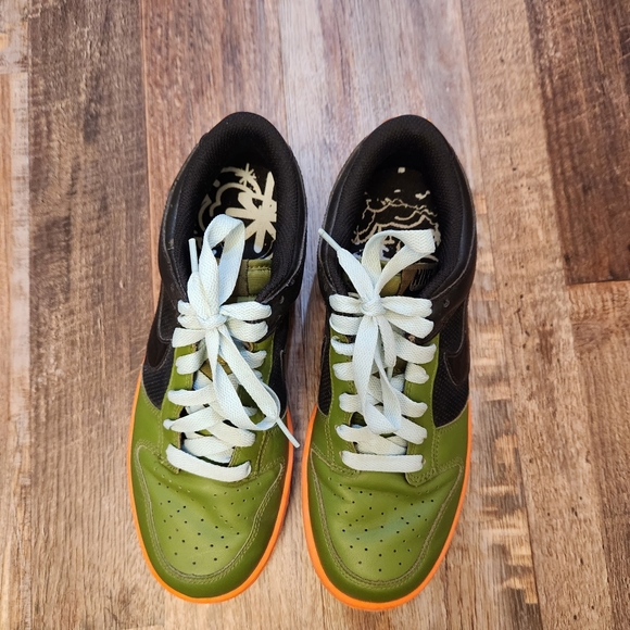 Nike Dunk Low 'Green Mandarin' Shoes - Picture 4 of 7